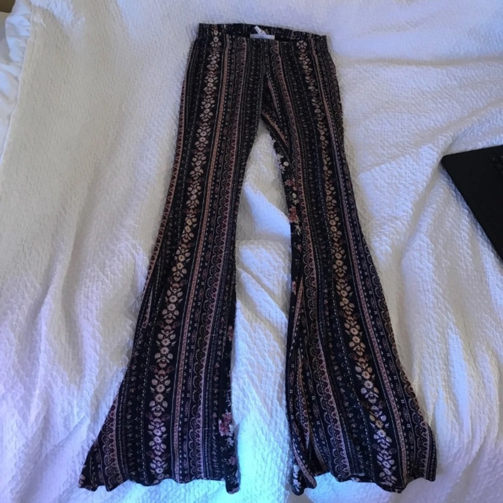 Tillys flare pants reserved!!